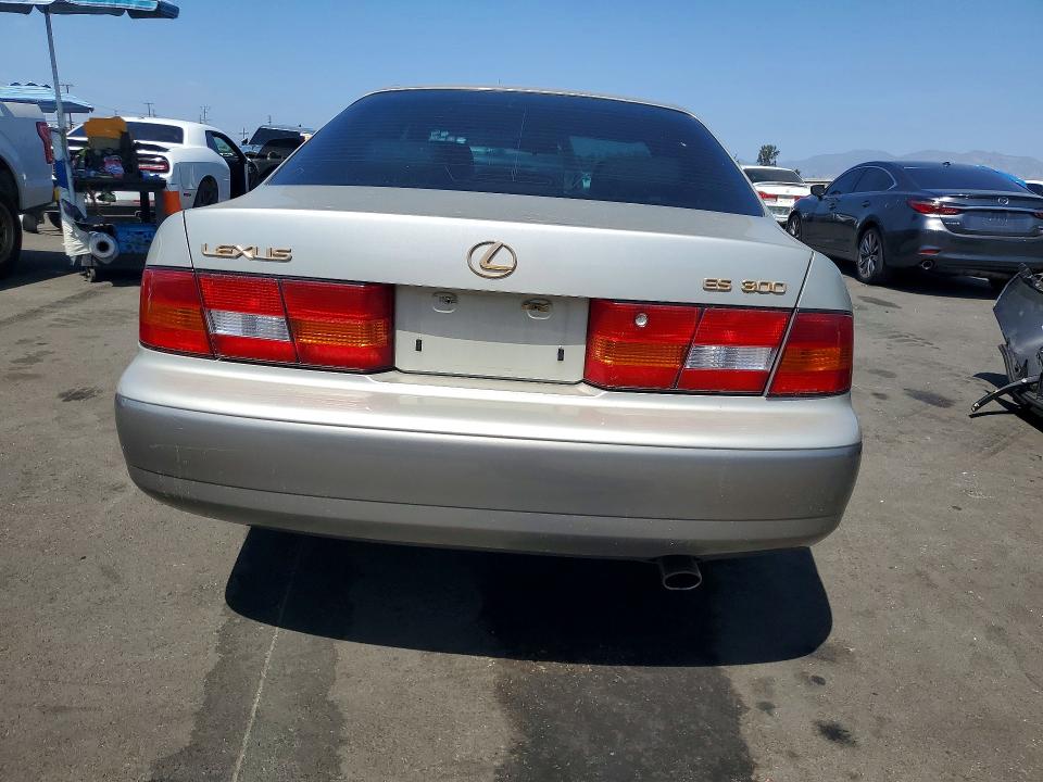 Aukcja sprzedaży 1997 Lexus Es, vin: JT8BF22G1V0040381, numer aukcji: 68746076