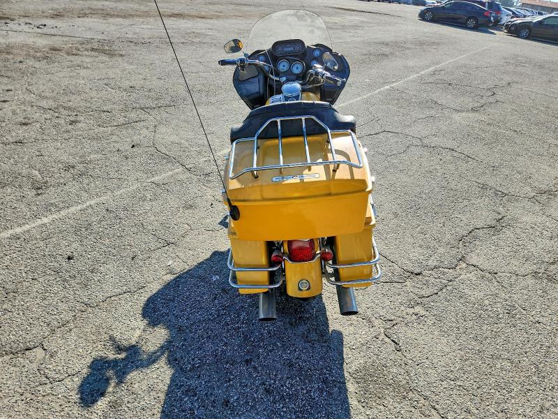 70747236 :رقم المزاد ، 1HD1FS4397Y656873 vin ، 2007 Harley-davidson Fltr مزاد بيع