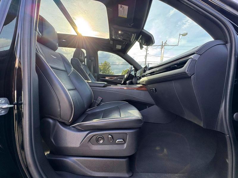Продаж на аукціоні авто 2021 Cadillac Escalade, vin: 1GYS3KKL3MR256194, номер лоту: 68300196