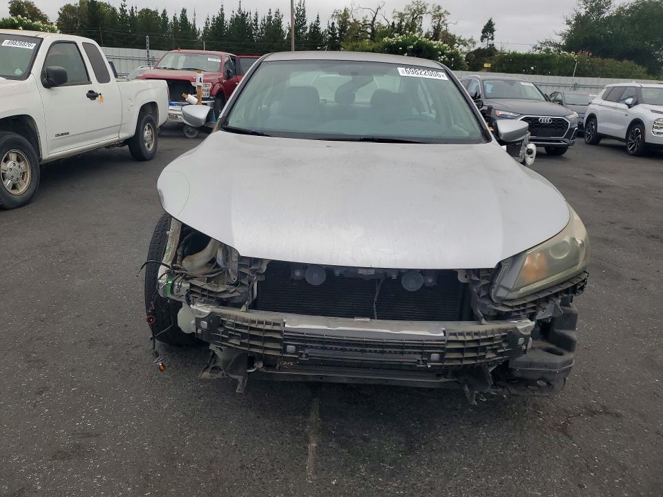 69822006 :رقم المزاد ، 1HGCR2F32FA119494 vin ، 2015 Honda Accord مزاد بيع
