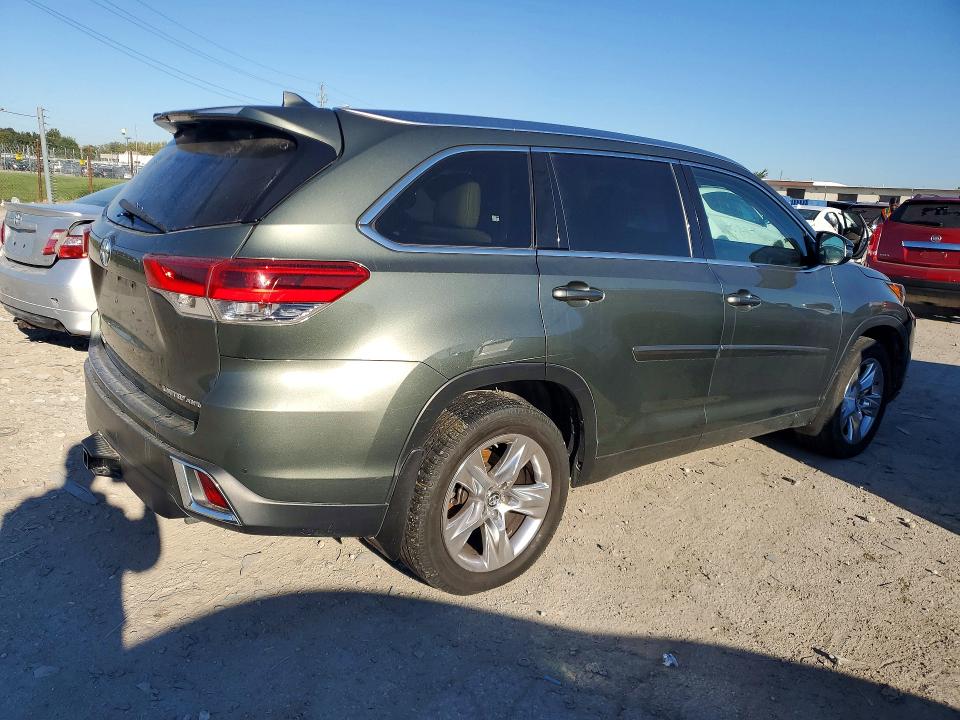 Продаж на аукціоні авто 2017 Toyota Highlander, vin: 5TDDZRFHXHS439482, номер лоту: 70750026