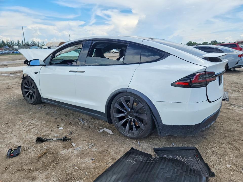 67982056 :رقم المزاد ، 7SAXCDE57NF364445 vin ، 2022 Tesla Model X مزاد بيع