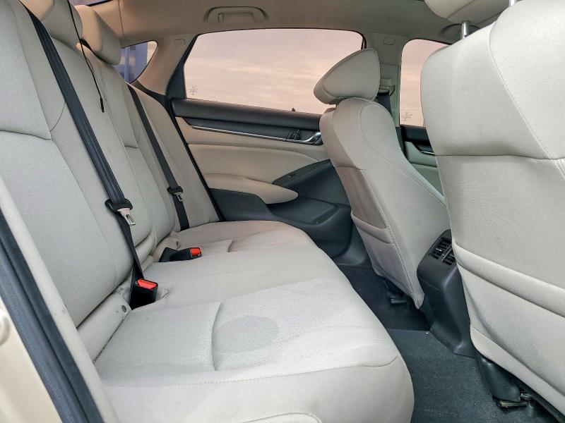 69715646 :رقم المزاد ، 1HGCV1F49LA129661 vin ، 2020 Honda Accord مزاد بيع