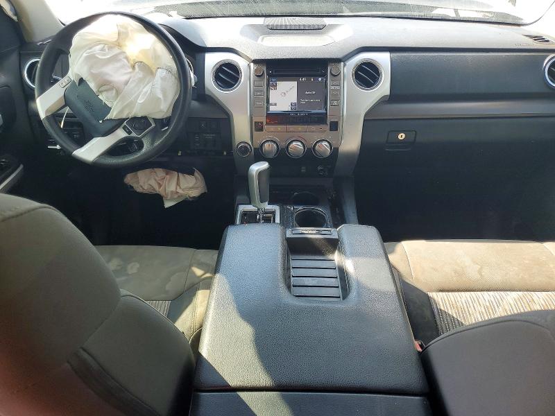 68634676 :رقم المزاد ، 5TFDW5F16HX628290 vin ، 2017 Toyota Tundra مزاد بيع