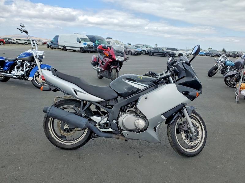 Продаж на аукціоні авто 2006 Suzuki Gs500, vin: VTTGM51A462100989, номер лоту: 69390656