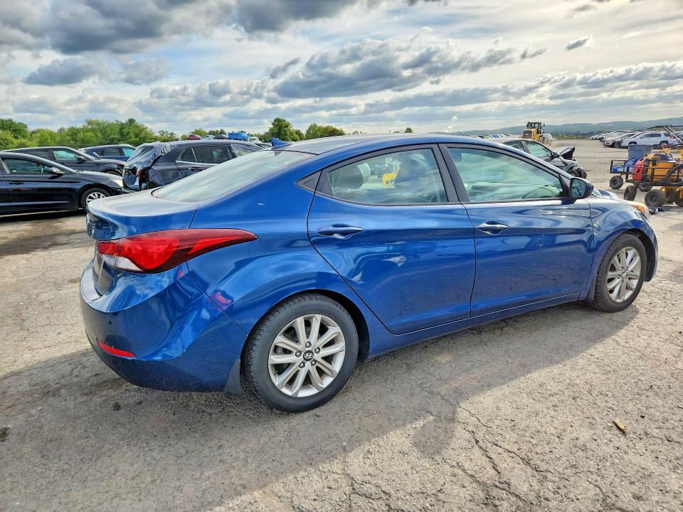Продаж на аукціоні авто 2015 Hyundai Elantra, vin: KMHDH4AEXFU421684, номер лоту: 70442176