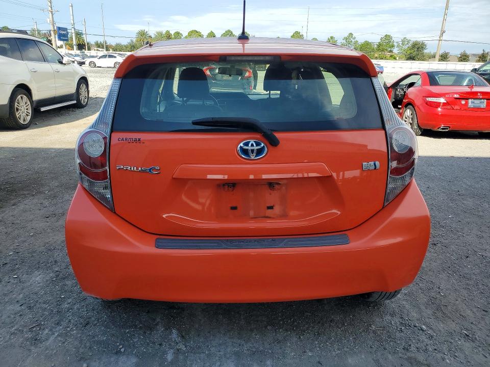 2013 Toyota Prius C მანქანა იყიდება აუქციონზე, vin: JTDKDTB35D1048311, აუქციონის ნომერი: 70055836