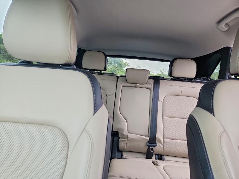 Продажа на аукционе авто 2022 Ford Escape, vin: 1FMCU9J96NUA57852, номер лота: 69880096