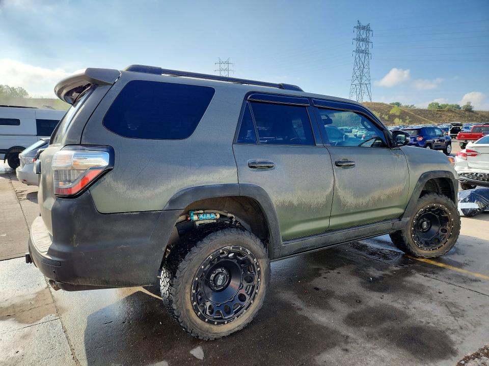 Продажа на аукционе авто 2018 Toyota 4runner, vin: JTEBU5JRXJ5518673, номер лота: 68980246