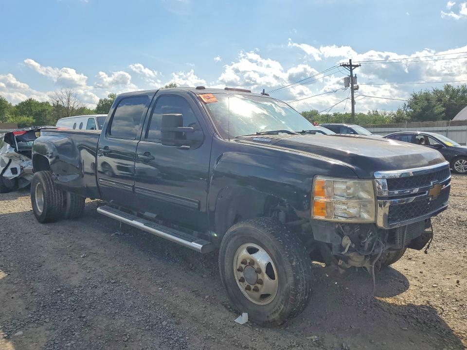 67834686 :رقم المزاد ، 1GC4K1C88EF106753 vin ، 2014 Chevrolet Silverado مزاد بيع