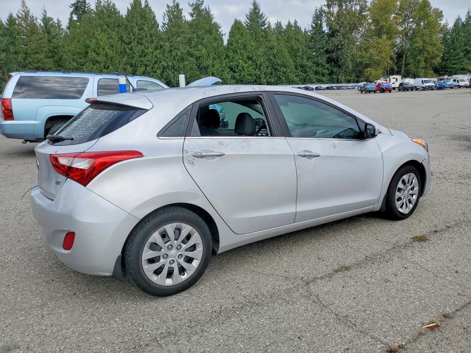 Продажа на аукционе авто 2017 Hyundai Elantra Gt, vin: KMHD35LH4HU383187, номер лота: 68868296