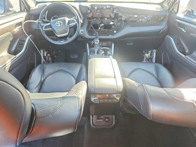 Продаж на аукціоні авто 2022 Toyota Highlander, vin: 5TDFZRBH7NS200255, номер лоту: 67057076