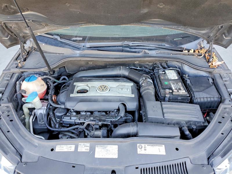 69890856 :رقم المزاد ، WVWFW8AH8DV005046 vin ، 2013 Volkswagen Eos مزاد بيع