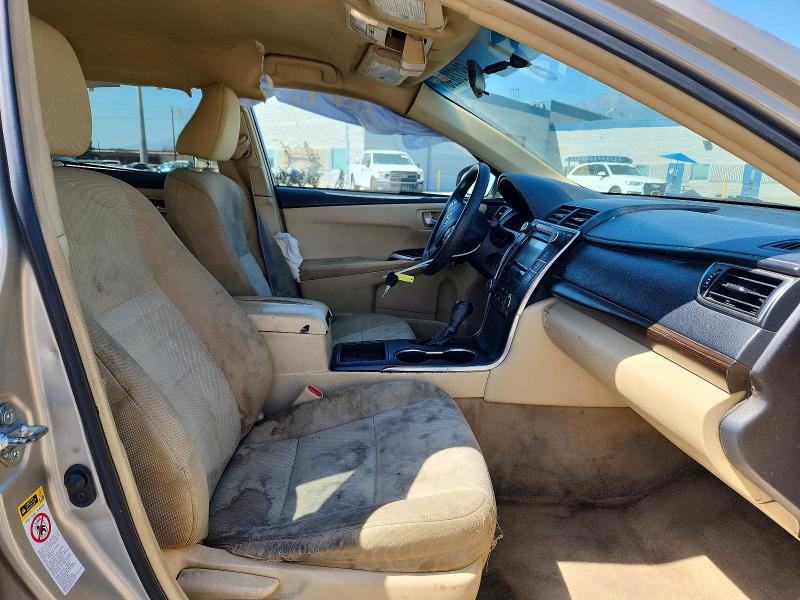 69123296 :رقم المزاد ، 4T1BF1FK5FU909595 vin ، 2015 Toyota Camry مزاد بيع