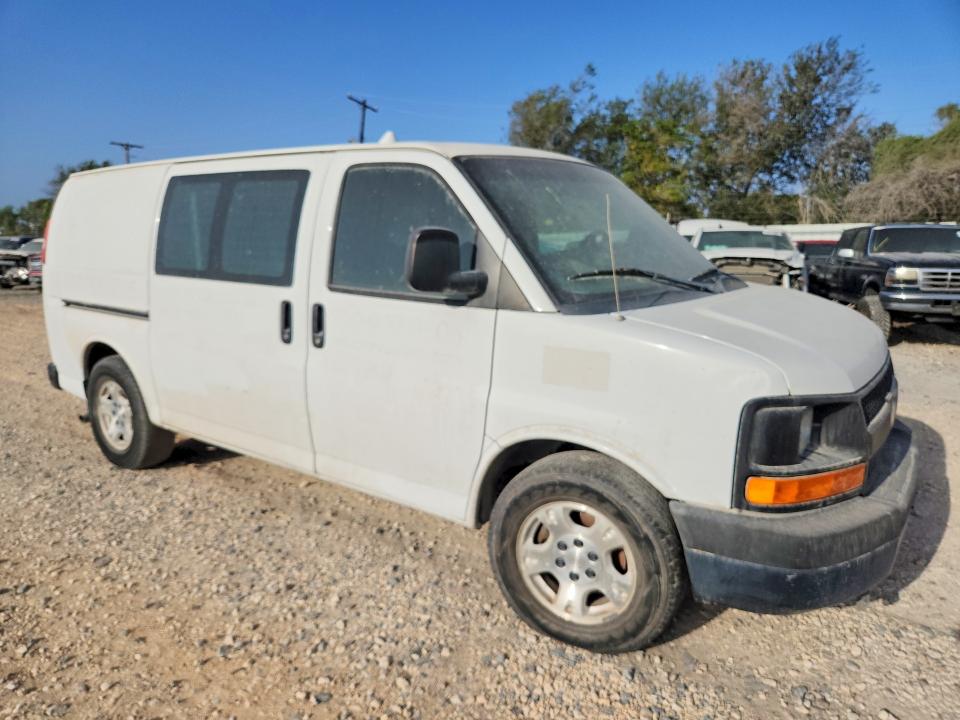 61426166 :رقم المزاد ، 1GCSGAFX0D1172415 vin ، 2013 Chevrolet Express G1500 مزاد بيع