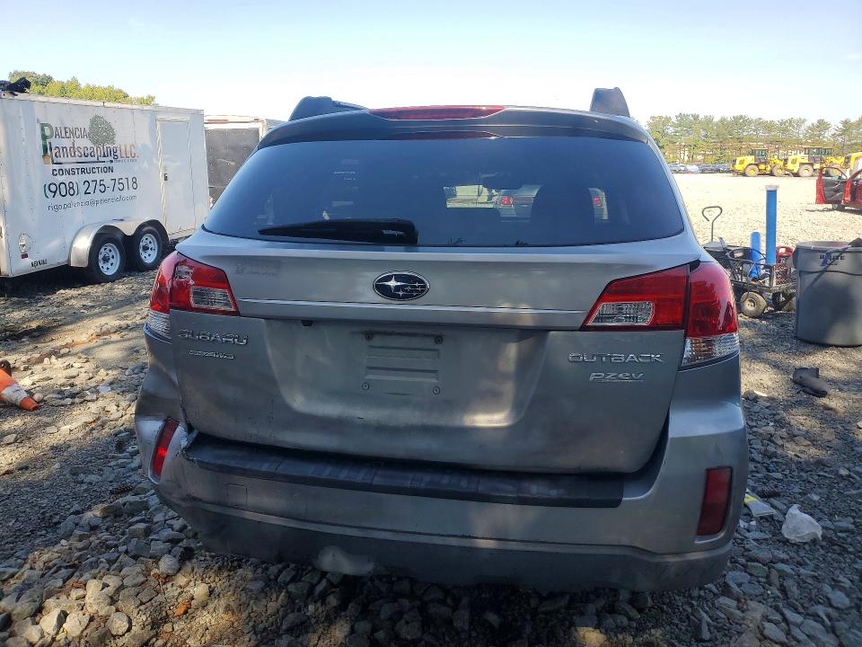 68665426 :رقم المزاد ، 4S4BRBGC6B3332337 vin ، 2011 Subaru Outback مزاد بيع