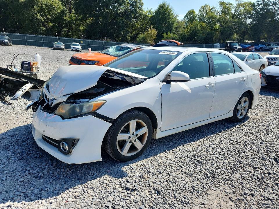 2014 Toyota Camry მანქანა იყიდება აუქციონზე, vin: 4T1BF1FK6EU849244, აუქციონის ნომერი: 68273586