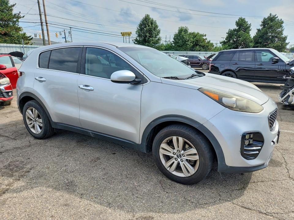 67850066 :رقم المزاد ، KNDPM3AC8H7049866 vin ، 2017 Kia Sportage مزاد بيع