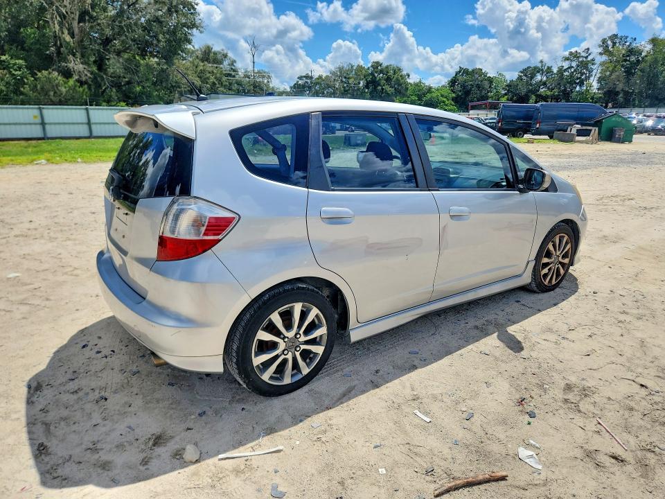 2013 Honda Fit მანქანა იყიდება აუქციონზე, vin: JHMGE8H55DC005731        , აუქციონის ნომერი: 68052336
