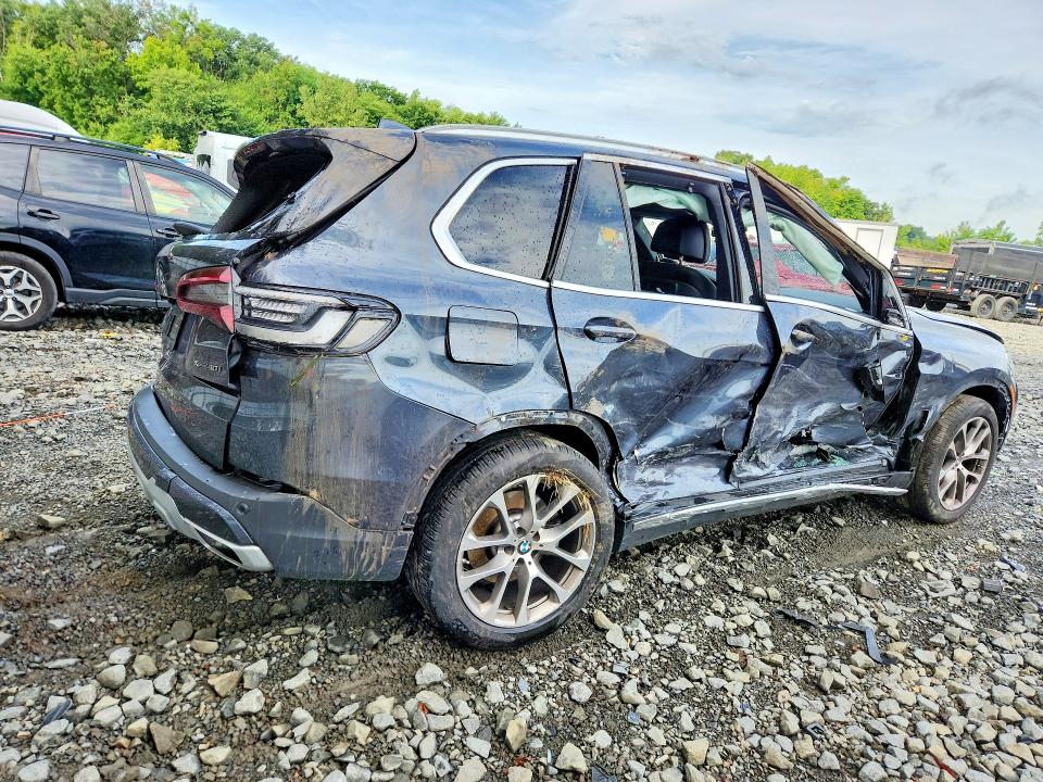 2022 Bmw X5 მანქანა იყიდება აუქციონზე, vin: 5UXCR6C09N9L52965, აუქციონის ნომერი: 67397096