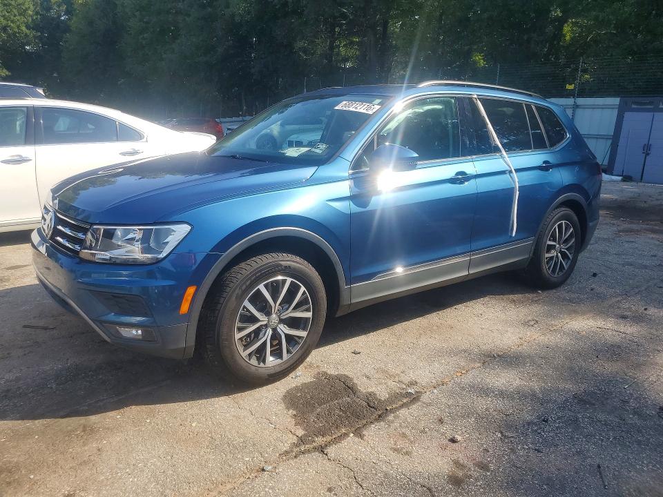 68812116 :رقم المزاد ، 3VV2B7AX8JM033173 vin ، 2018 Volkswagen Tiguan مزاد بيع