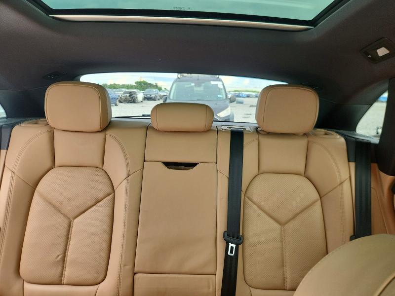 68789246 :رقم المزاد ، WP1AA2A59LLB15060 vin ، 2020 Porsche Macan مزاد بيع