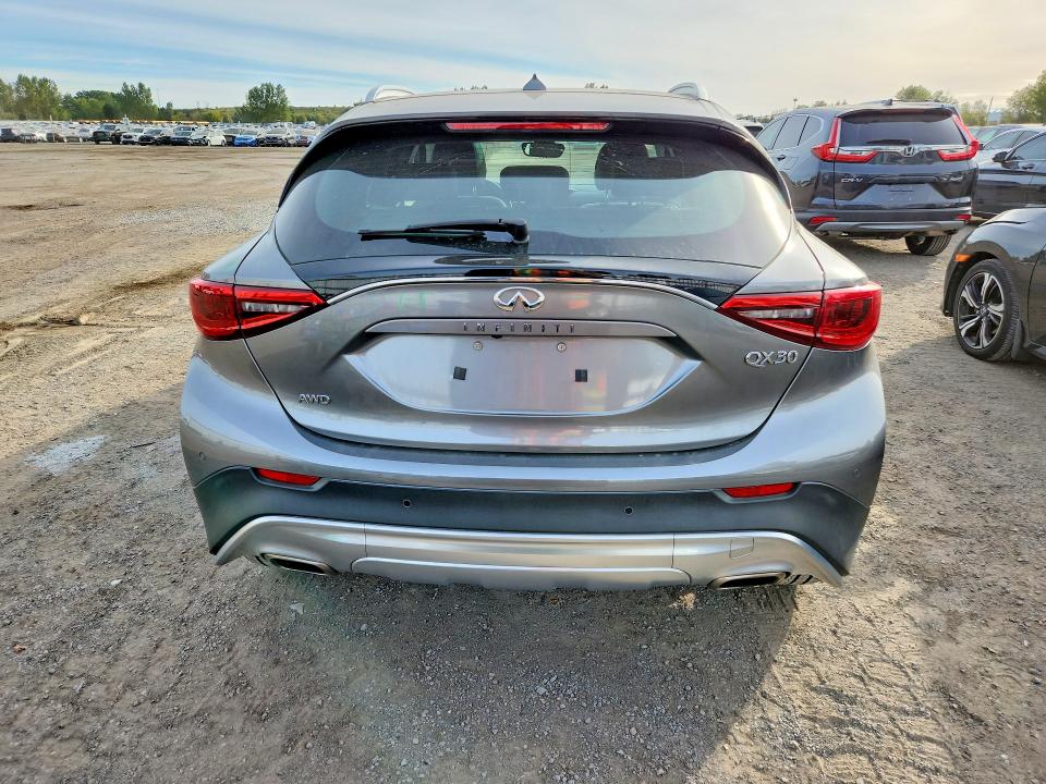 2017 Infiniti Qx30 მანქანა იყიდება აუქციონზე, vin: SJKCH5CR4HA017870, აუქციონის ნომერი: 69612756