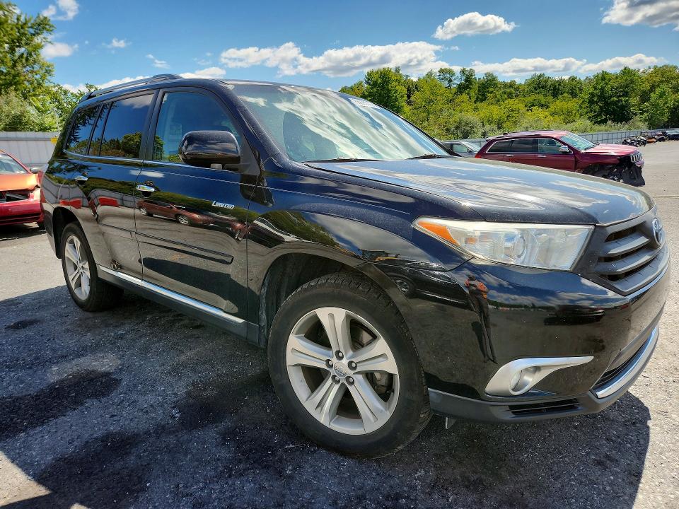 68695716 :رقم المزاد ، 5TDDK3EH4DS202502 vin ، 2013 Toyota Highlander مزاد بيع