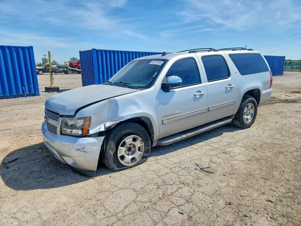 68231816 :رقم المزاد ، 1GNSCJE04ER121882 vin ، 2014 Chevrolet Suburban مزاد بيع