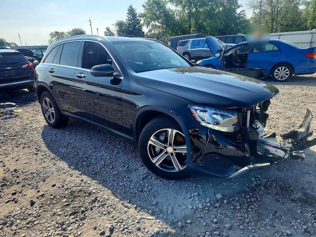 67988556 :رقم المزاد ، WDC0G4KB8HF174290 vin ، 2017 Mercedes-benz Glc مزاد بيع