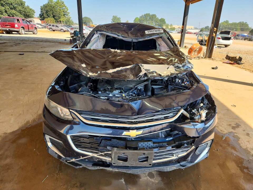 69625646 :رقم المزاد ، 1G1ZE5STXHF139759 vin ، 2017 Chevrolet Malibu مزاد بيع