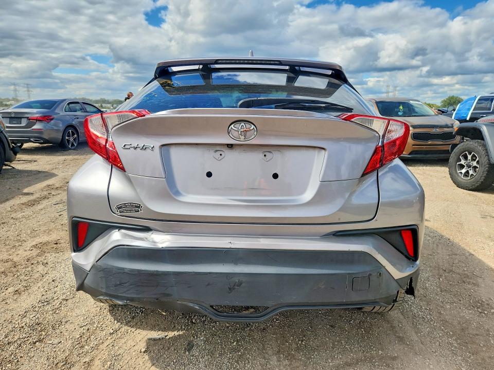 69456286 :رقم المزاد ، NMTKHMBX5KR080171 vin ، 2019 Toyota C-hr مزاد بيع