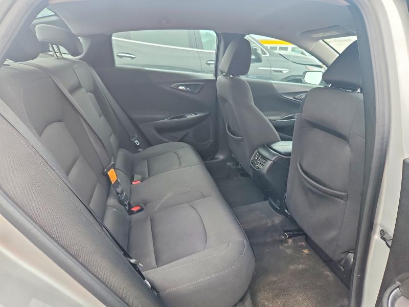 68898896 :رقم المزاد ، 1G1ZD5ST2JF129588 vin ، 2018 Chevrolet Malibu مزاد بيع