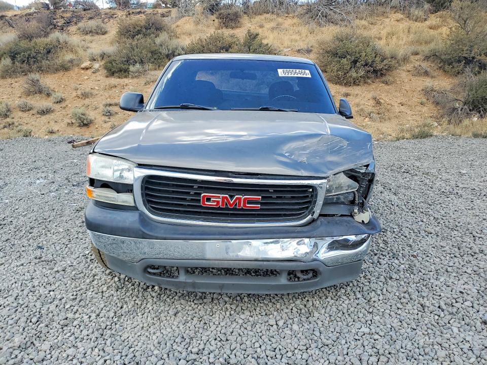 Продажа на аукционе авто 2002 Gmc New Sierra, vin: 2GTEC19V421223201, номер лота: 69956466