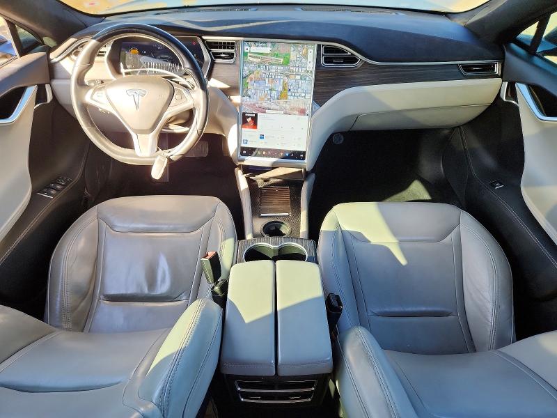 2015 Tesla Model S მანქანა იყიდება აუქციონზე, vin: 5YJSA1E22FF116431, აუქციონის ნომერი: 67470486