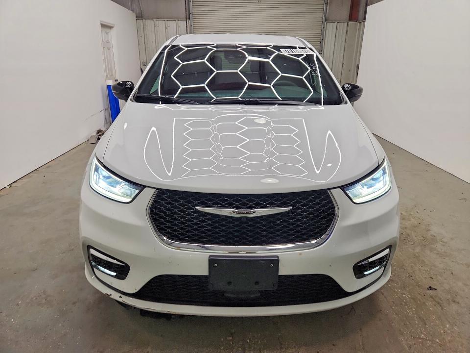 Продаж на аукціоні авто 2026 Chrysler Pacifica, vin: 2C4RC1BG2TR230230, номер лоту: 70161676