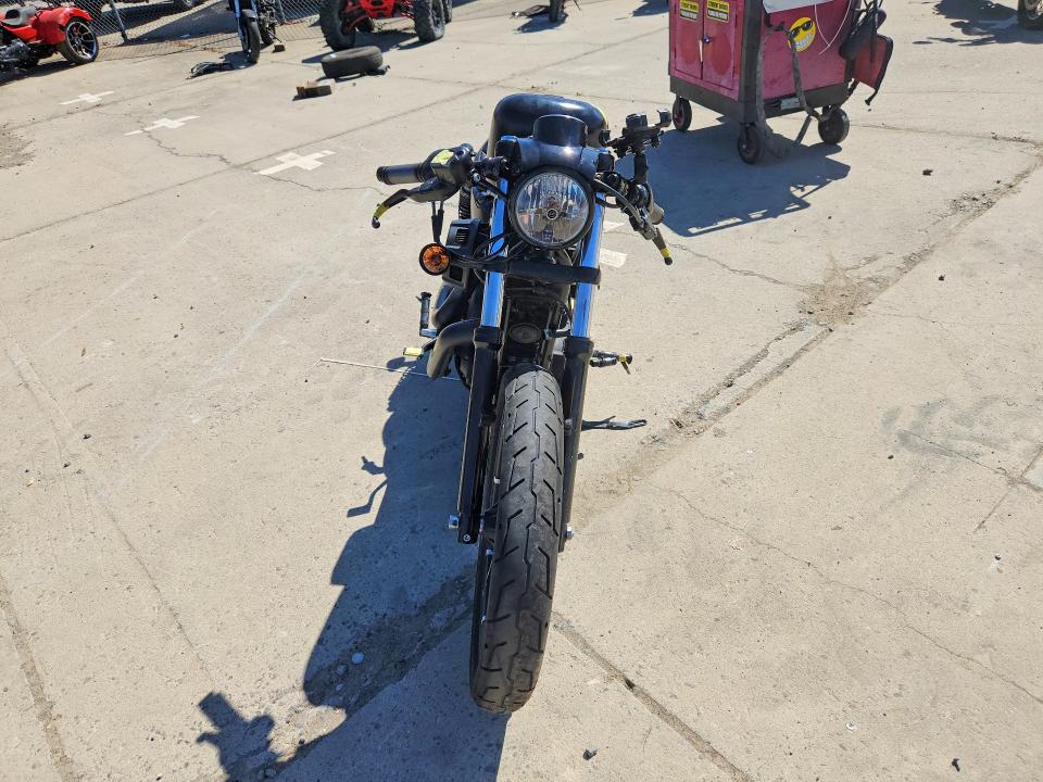 70561496 :رقم المزاد ، 1HD4LE216HC410032 vin ، 2017 Harley-davidson Xl883 مزاد بيع