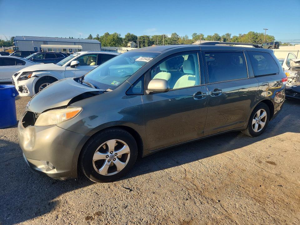 Auction sale of the 2012 Toyota Sienna, vin: 5TDKK3DC3CS257454, lot number: 69259486