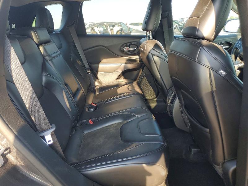 69031596 :رقم المزاد ، 1C4PJLLN0KD316725 vin ، 2019 Jeep Cherokee مزاد بيع