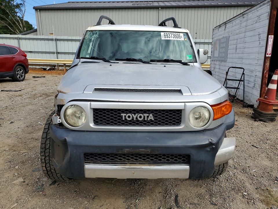 69373606 :رقم المزاد ، JTEBU11F970036104 vin ، 2007 Toyota Fj Cruiser مزاد بيع