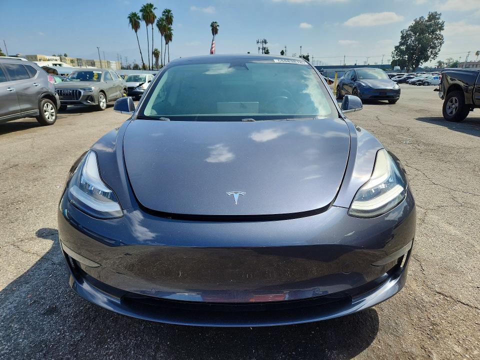 68883876 :رقم المزاد ، 5YJ3E1EA8LF705107 vin ، 2020 Tesla Model 3 مزاد بيع