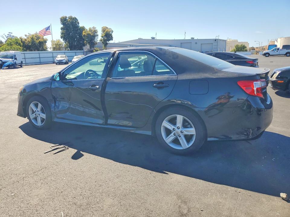 70886566 :رقم المزاد ، 4T1BF1FK0CU150270 vin ، 2012 Toyota Camry مزاد بيع