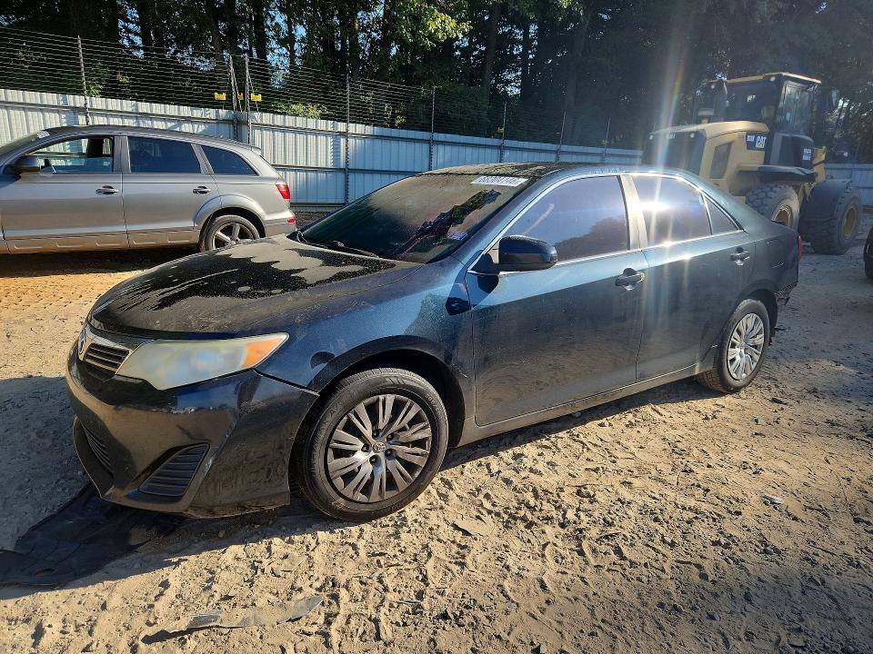 2014 Toyota Camry მანქანა იყიდება აუქციონზე, vin: 4T1BF1FK2EU779631, აუქციონის ნომერი: 68304146