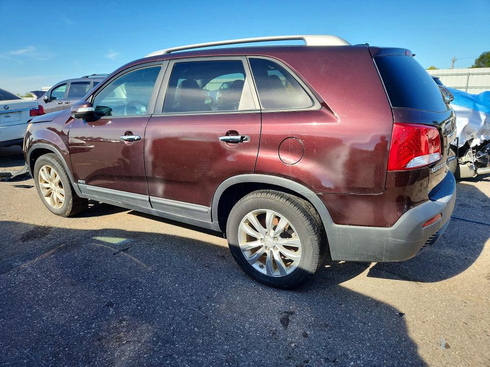 2011 Kia Sorento მანქანა იყიდება აუქციონზე, vin: 5XYKTDA20BG159556, აუქციონის ნომერი: 70291646