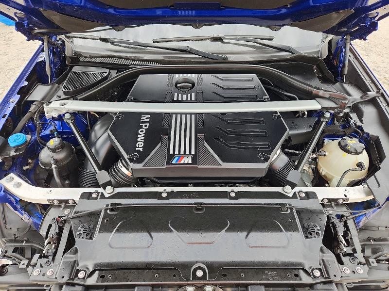 69040536 :رقم المزاد ، 5YM23EC04N9L47401 vin ، 2022 Bmw X4 مزاد بيع