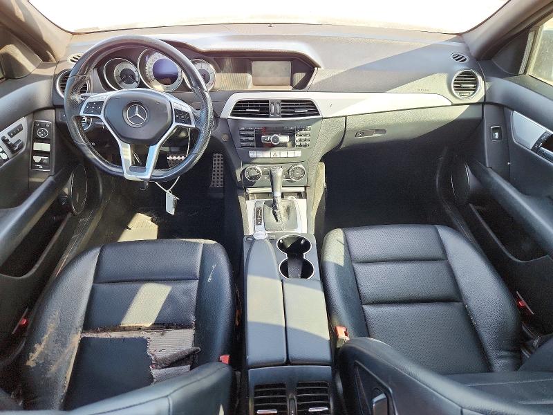 2013 Mercedes-benz C მანქანა იყიდება აუქციონზე, vin: WDDGF4HB3DR267618, აუქციონის ნომერი: 67335996