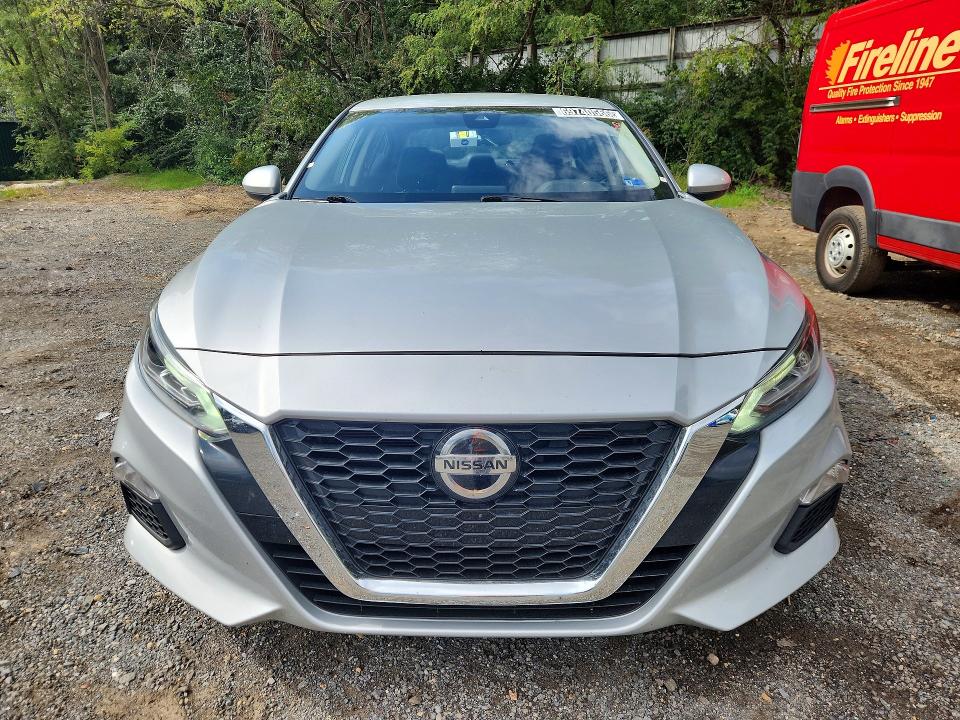 Продаж на аукціоні авто 2021 Nissan Altima, vin: 1N4BL4DV9MN415765, номер лоту: 69740566