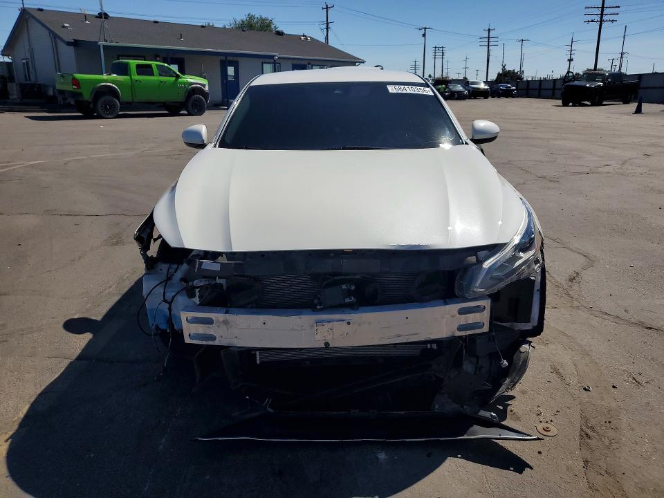 68410356 :رقم المزاد ، 1N4BL4DW0NN341968 vin ، 2022 Nissan Altima مزاد بيع