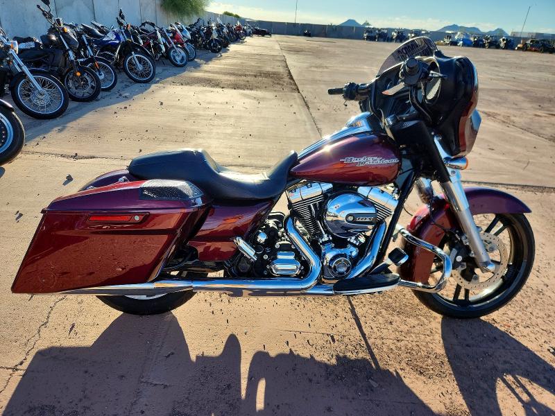 69109036 :رقم المزاد ، 1HD1KBM1XFB690574 vin ، 2015 Harley-davidson Flhx مزاد بيع