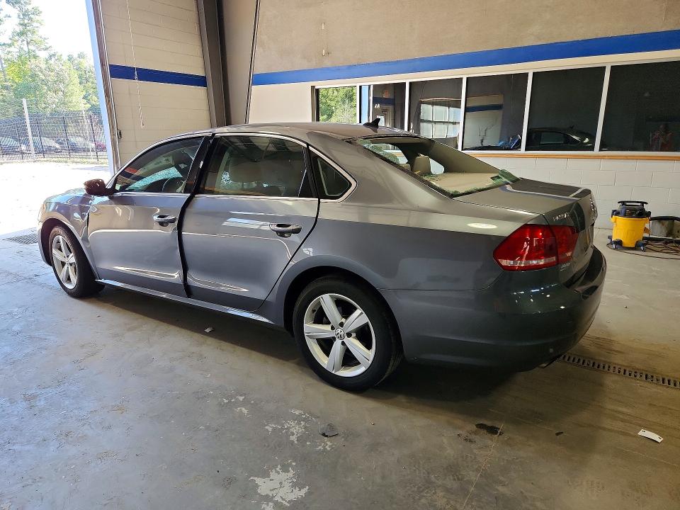 2015 Volkswagen Passat მანქანა იყიდება აუქციონზე, vin: 1VWAS7A35FC119795, აუქციონის ნომერი: 68261086